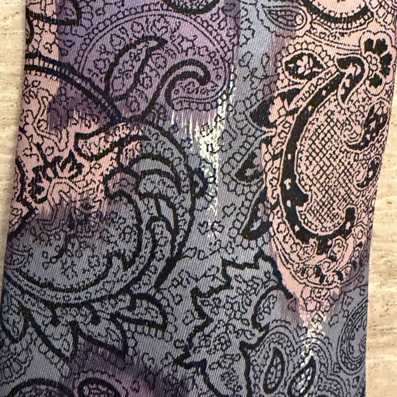 Pierre Balmain 100% Silk Italian Tie Extra Long at 62" - Picture 2 of 15